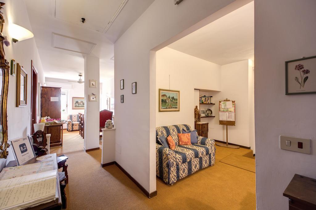 Отель Residenza Giulia Флоренция Экстерьер фото