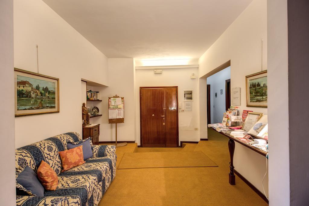 Отель Residenza Giulia Флоренция Экстерьер фото
